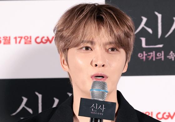 '신사' 김재중 "가수·배우 오가는 활동 힘들어…도전 기대해달라"