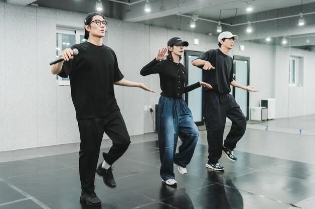 '와일드 씽' 아이돌 된 강동원·엄태구·박지현, 5개월간 연습 삼매경