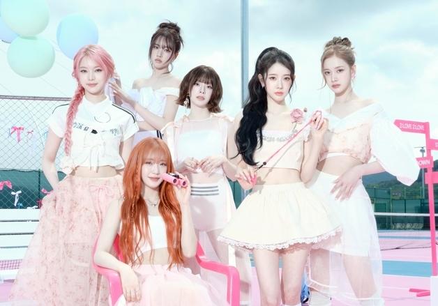 스테이씨, 청량 비주얼 완성…새 싱글 콘셉트 포토 공개