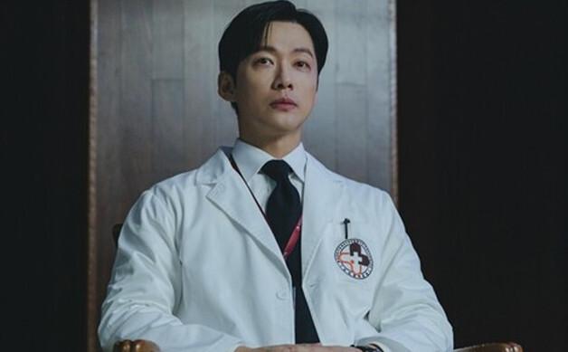 '김부장' 강세 맞선 '결혼의 완성'…남궁민, 또 연기 차력쇼였다 [N초점]