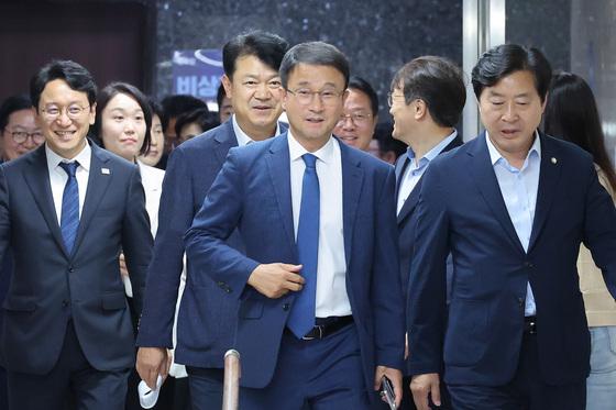 '보완수사권' 폐지 두고 與신중론 부상…의총 이어가며 숙의 돌입(종합)