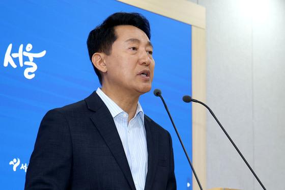 오세훈 "매매·전월세, 트리플 상승…규제 대신 공급 확대"(종합)