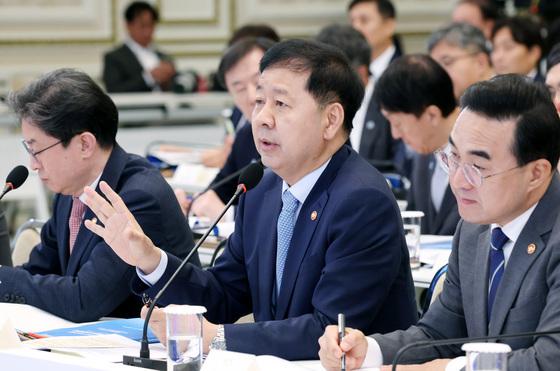 1400조 국가자산 운용법 76년만에 바꾼다…80조 비과세도 대수술(종합)