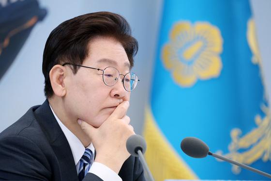 李 "빚 탕감이 도덕적 해이? 무책임한 선동"…이억원 "시스템 내재화"