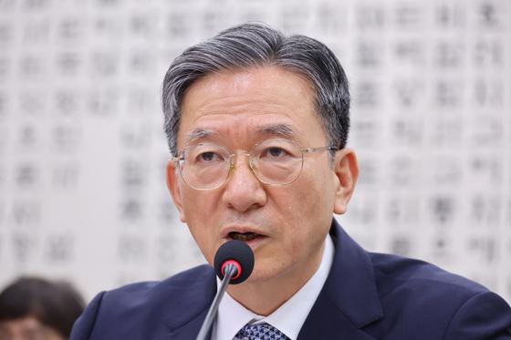 정성호 법무장관 "보완수사 폐지, 억울한 1%의 피해자 없도록 해야"