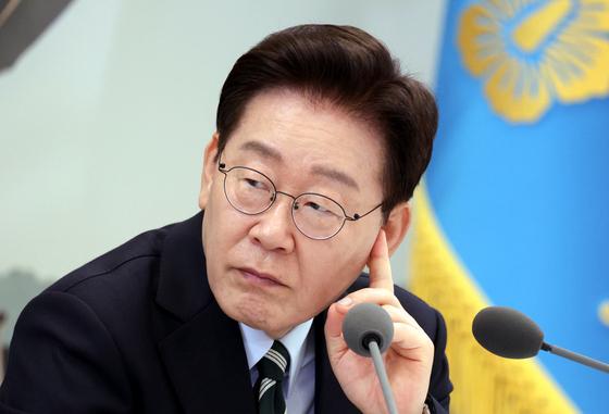 美·中 AI 패권 경쟁에 낀 韓…AI 중립국 길 걷는다