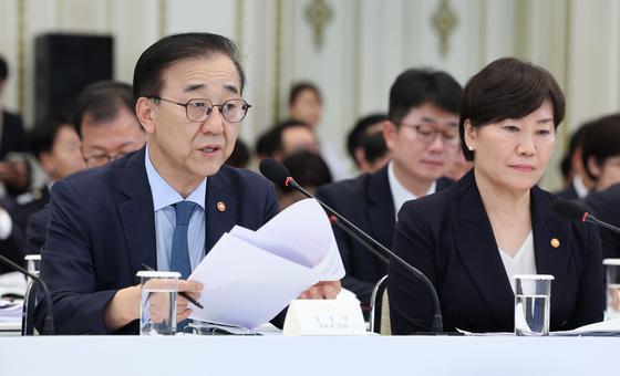 김윤덕 장관 "인천공항 주차장 개선 완료…휴게소 개편도 추진"
