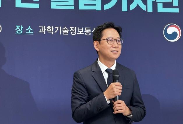 "中 AI도 결국 폐쇄형 갈 것…한국, 독자 AI 확보해야"