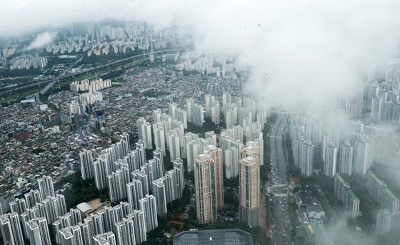 [8·3 세제개편 한 달]① 강남 매물 10%↑…외곽은 '15억 키 맞추기'