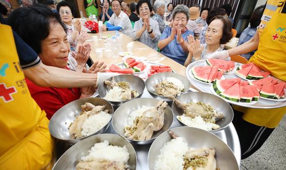 "마음은 따뜻하게, 여름은 시원하게"
