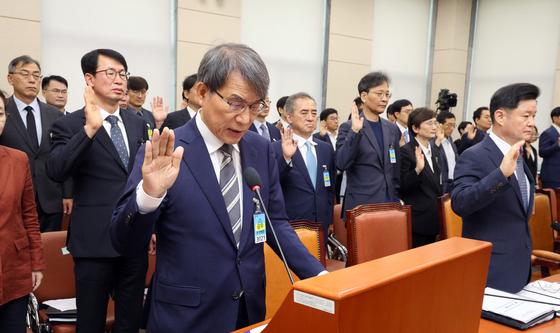 선관위 국조특위 제2차 청문회, 증인선서