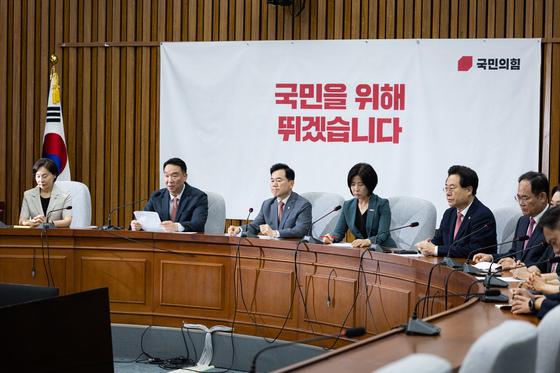 '투표율 조작' 의혹에 힘 받는 野…'종합 특검+국조 연장' 대여 공세 강화