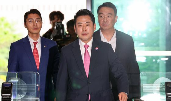 6.3 지선 선거 소청 심의 출석하는 장동혁 대표