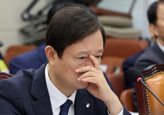 "단일종목 레버리지 ETF, 드러누워 막을 걸"…금감원장도 고발당해