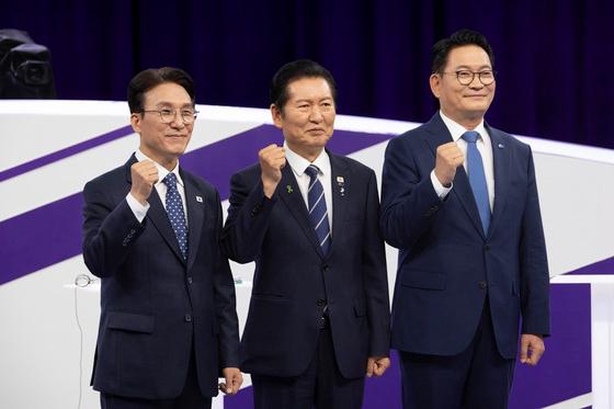 與 차기 당대표 적합도…정청래 21% 김민석 19% 송영길 6%