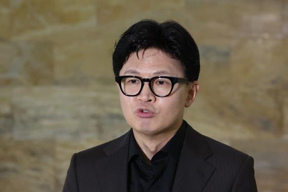 한동훈 "김승원, 뻔뻔하게 李 공소취소할 사람…법무장관 되면 나라 망쳐"