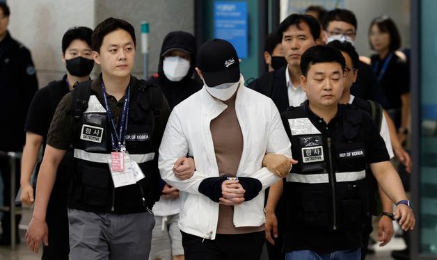 5조 3천억 원 규모 불법 도박사이트 운영 총책 2명 송환