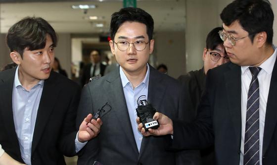 '음료컵 테러' 자작극 의혹 정이한 영장심사