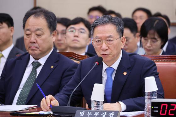 정성호 "장윤기 사건, 검찰 보완 사항 11건…언론플레이 아냐"(종합)