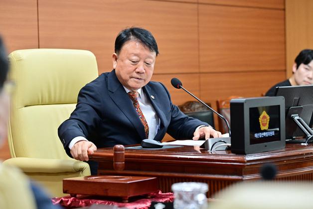 울산시의회 예결특위원장에 박용걸…윤리특위원장은 허희정