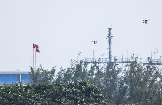 대만軍 납품 드론에 '中 부품'…업체 대표 국가안전법 위반 구속