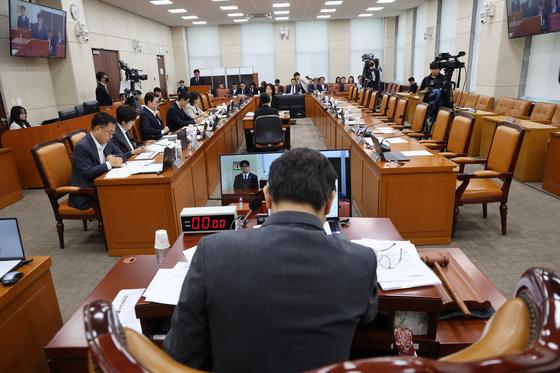 국조특위 장외 설전…與 "재검표 합의 파기" 野 "사실 왜곡"(종합)