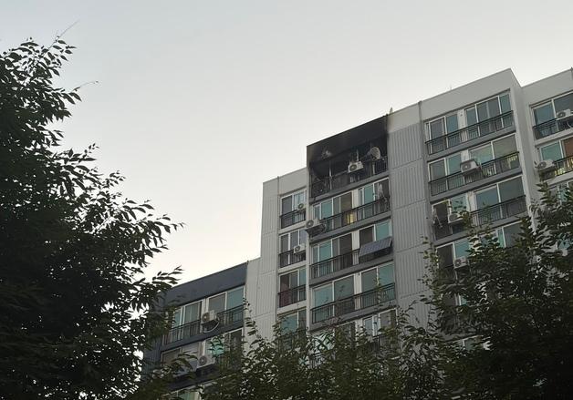 "뇌병변 모친 돌보던 효자였는데"…가양동 아파트 화재에 모자 참극
