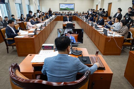 환노위, 메가특구 '주52시간제' 공방…野 "호남만 예외 상식 어긋나"