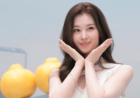 [뉴스1 ★]햇살아래 사나, 성수에 내려앉은 로맨틱한 무드