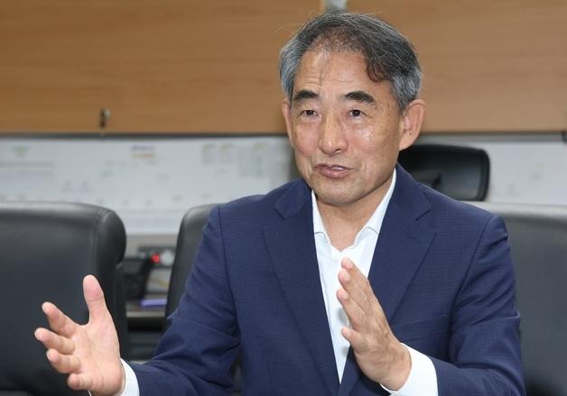 연임 성공한 윤준병 민주당 전북도당위원장 "도당 문턱 낮추겠다"
