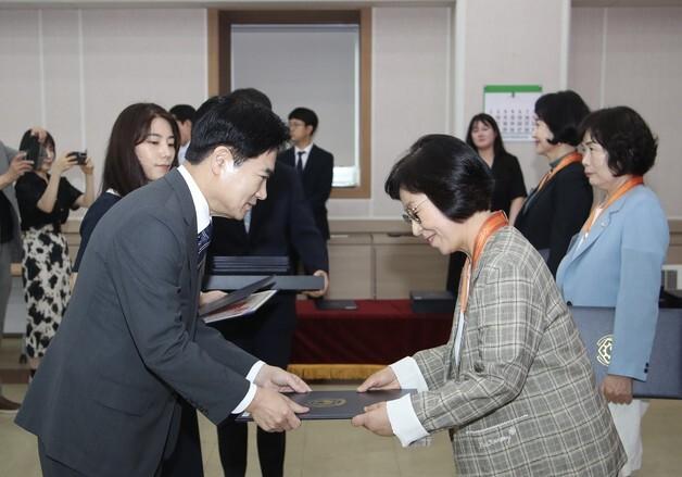 전남광주특별시교육청, 8월말 퇴직교원 361명 정부포상 전수
