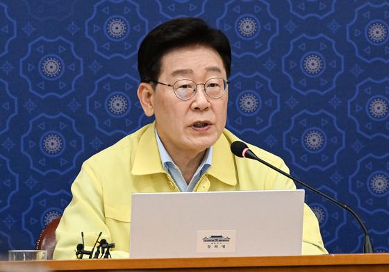 李대통령 지지율 42%, 부정평가 첫 50%…진보층 60%대로 하락(종합)