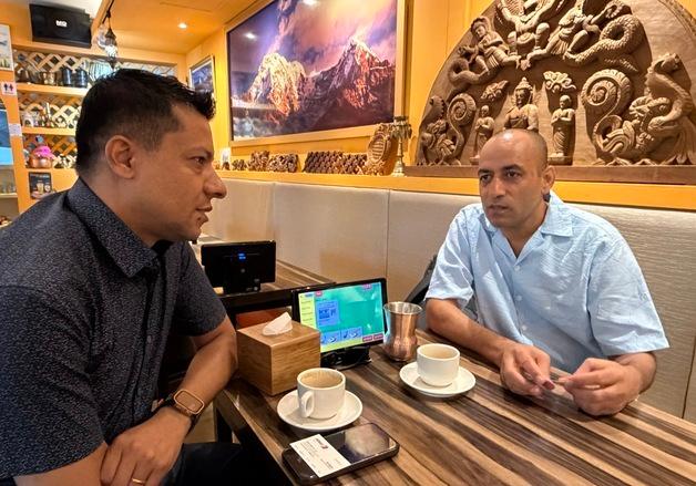 "축제여야 할 오늘, 가족·친구 연락 안 돼"…한국 거주 네팔인들 '발 동동'
