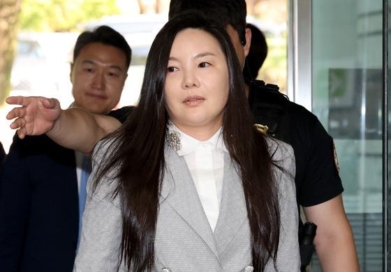 '300억 사기' 차가원 원헌드레드 대표, 첫 재판서 "혐의 부인"