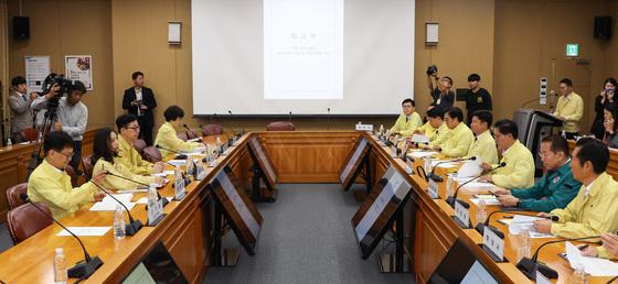 국회 외통위, 네팔 대홍수 대응상황 점검