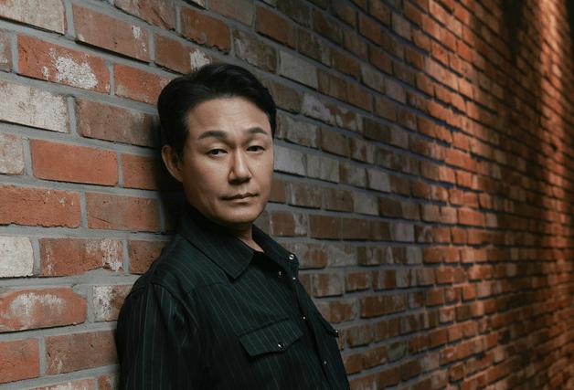 박성웅 "'오디세이' 머리쓰며 봐야…40도 넘는 더위엔 '오케이마담2'" [N인터뷰]