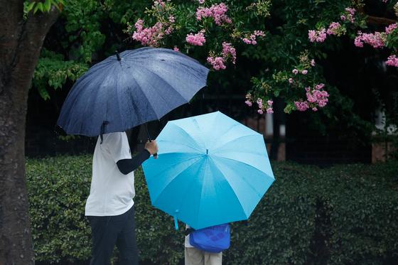 [오늘의 날씨] 전남광주(24일, 월)…무더위와 소나기