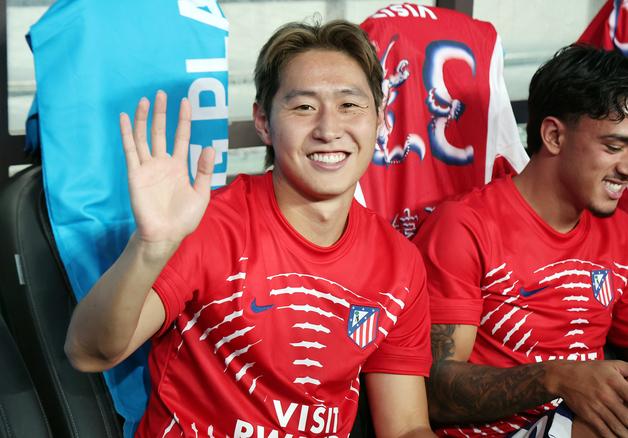 [뉴스1 PICK]이강인, 5만 관중 축하 속 아틀레티코 데뷔전