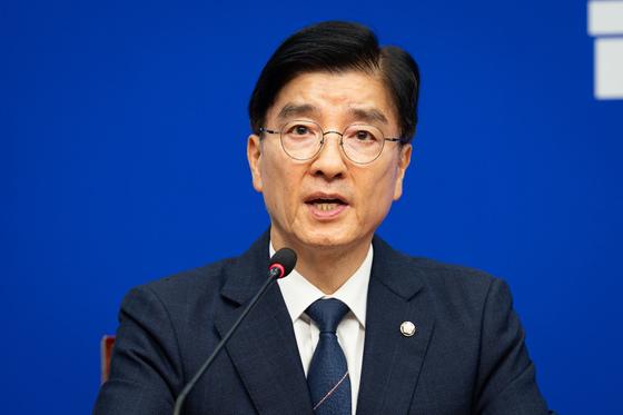 이해식, 추미애에 "재정위기 진단 과도…인사 6개월 미루는 건 위험"