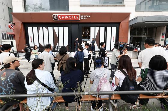치폴레 韓 1호점 가격 비교해보니…"美 현지보다 30% 싸다"