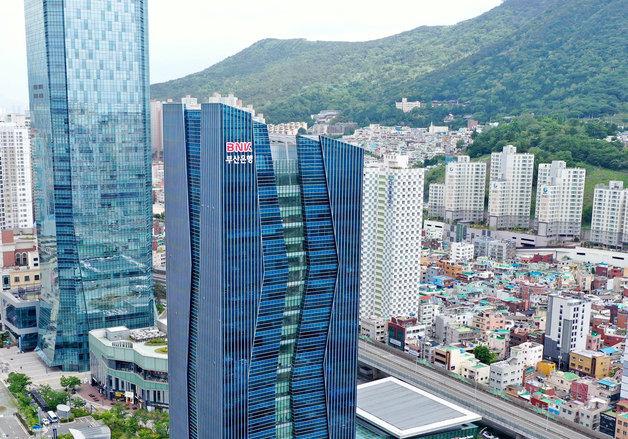 부산은행, 지방은행 최초 '소상공인 특화 신용평가모형(SCB)' 도입