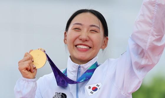 근대 5종 성승민 '금메달 미소'
