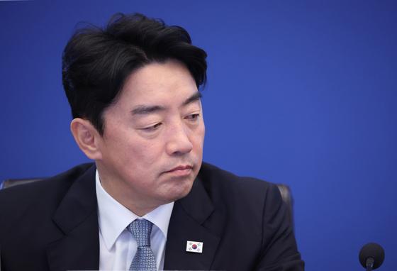 [뉴스1 PICK] 강훈식 비서실장 '인사 실패 책임' 사의 표명…靑 물갈이 신호탄