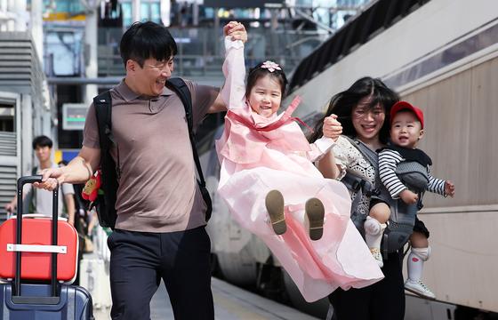 [뉴스1 PICK] 추석 연휴 앞두고 전국서 귀성 행렬