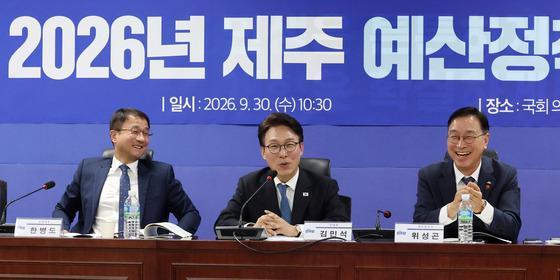 모두발언하는 김민석 대표