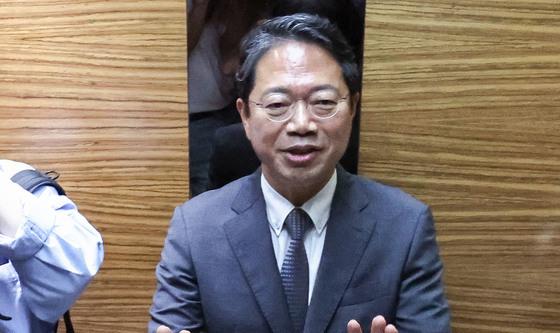 출근하는 김승원 법무부 장관 후보자