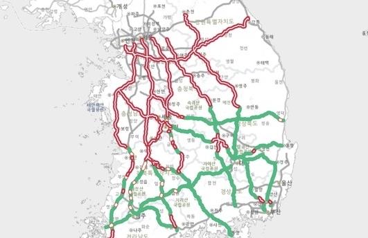 "도로가 온통 붉은색"…폭설 뒤 꽁꽁 '블랙아이스 지도' 조심