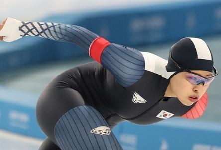 스피드스케이팅 이나현, 1000m 9위 새 역사…첫 톱10