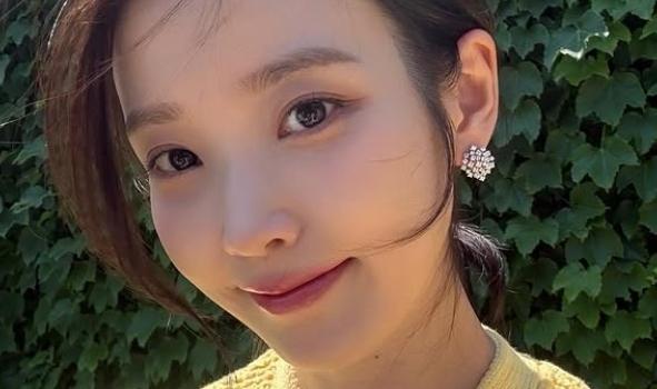 "잠실 시위, 아이유가 왜 거기서 나와"…SNS 찾아가 커피 지원 요구 논란