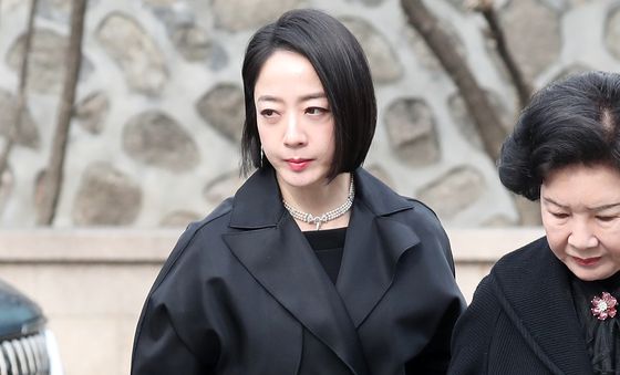 정몽규 회장 장남 결혼식 참석하는 노현정